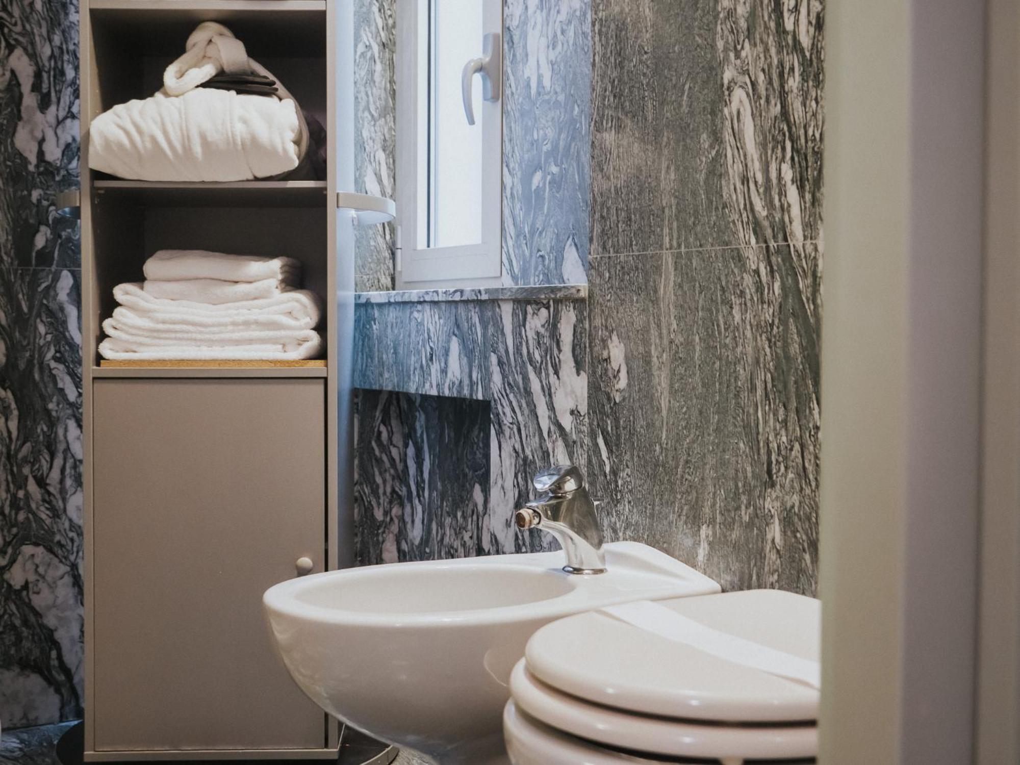Prestige Boutique Homes - San Babila Milan Luaran gambar